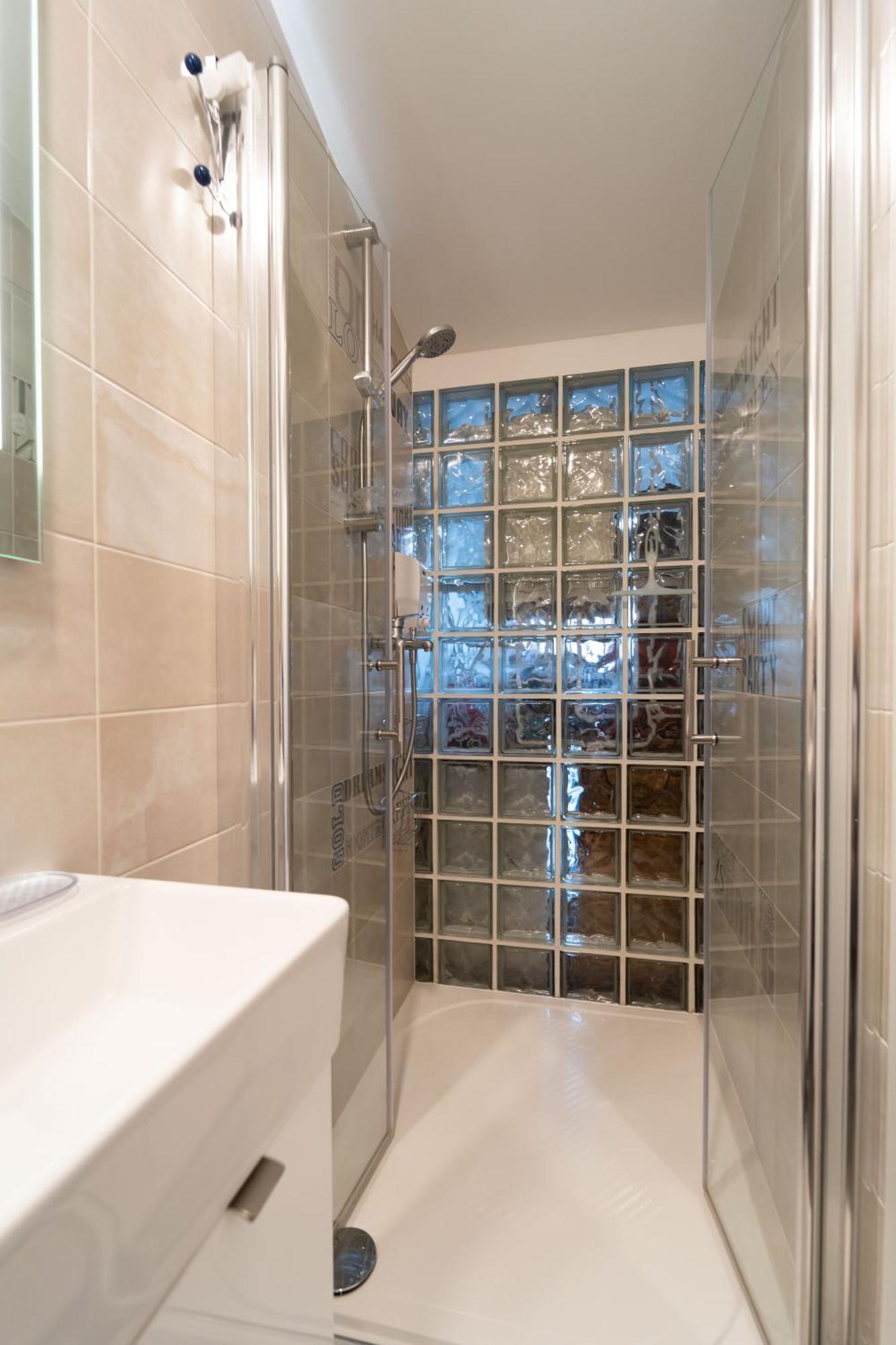 F9 And New F9 Apartment Zagreb Ngoại thất bức ảnh